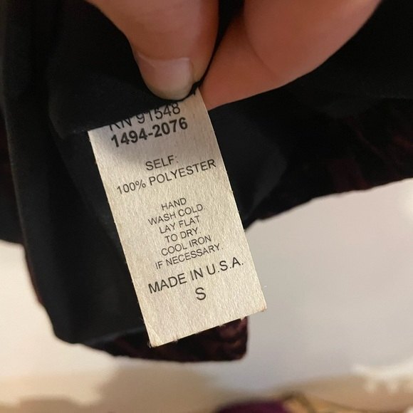 Waverly Grey liberant 2 button velvet deep Burgundy/plum women blazer size small - Picture 9 of 13